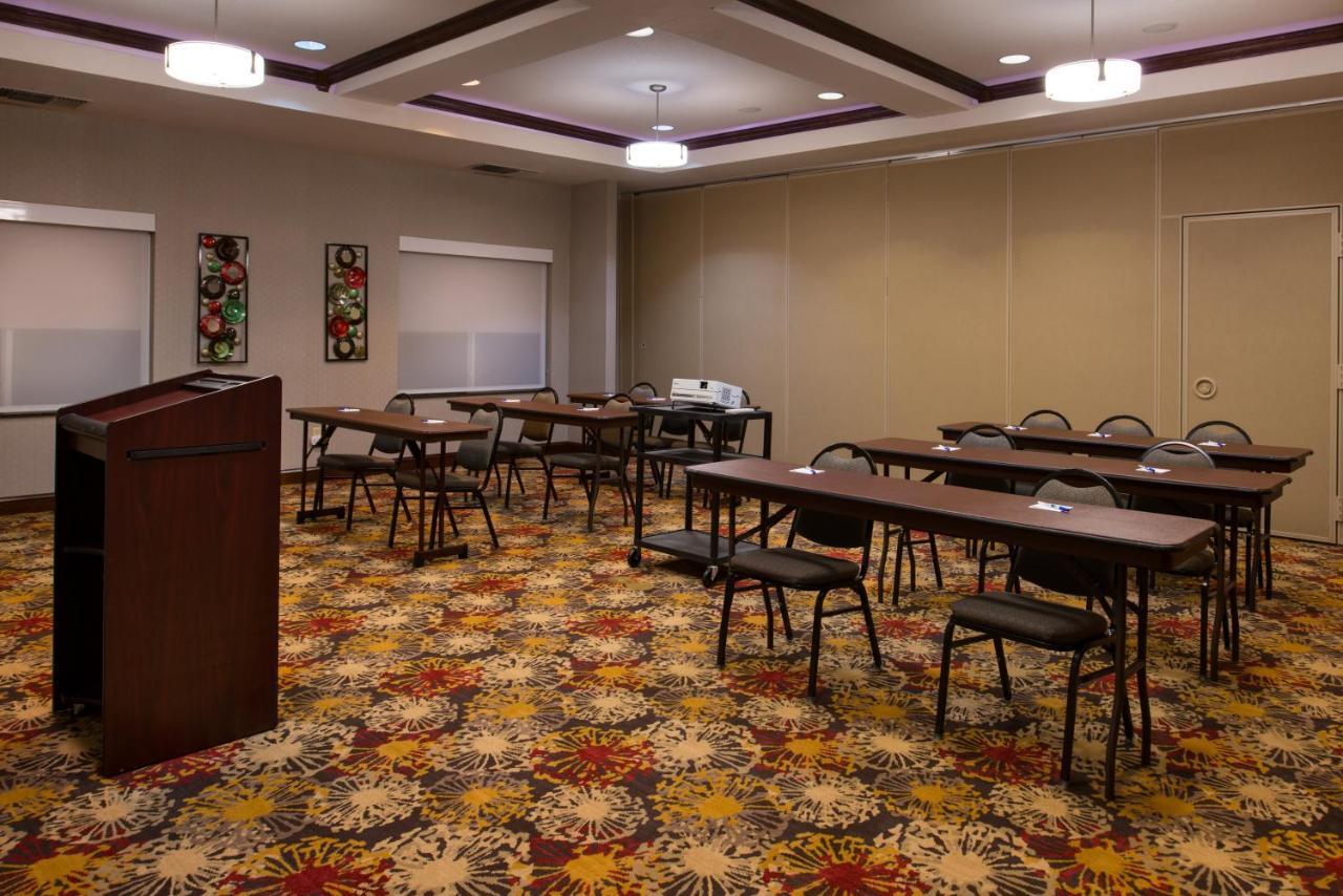 Holiday Inn Express & Suites Pittsburg By Ihg Екстериор снимка