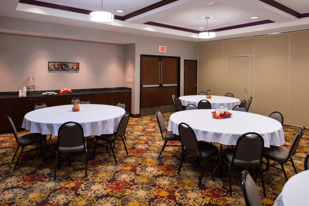 Holiday Inn Express & Suites Pittsburg By Ihg Екстериор снимка