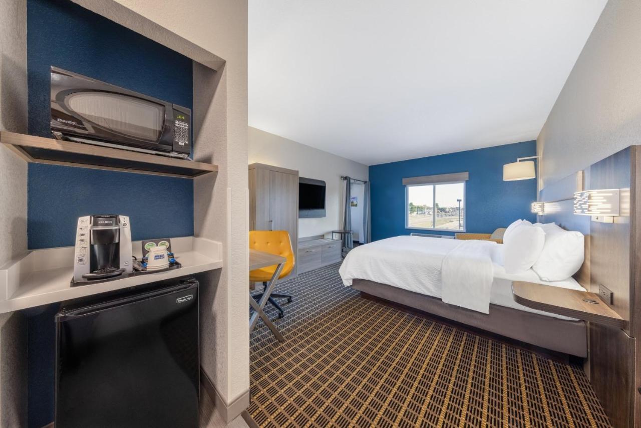 Holiday Inn Express & Suites Pittsburg By Ihg Екстериор снимка