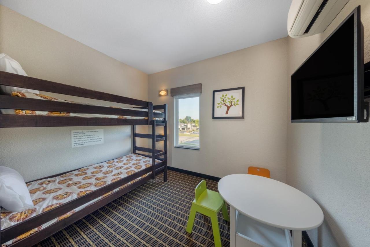 Holiday Inn Express & Suites Pittsburg By Ihg Екстериор снимка