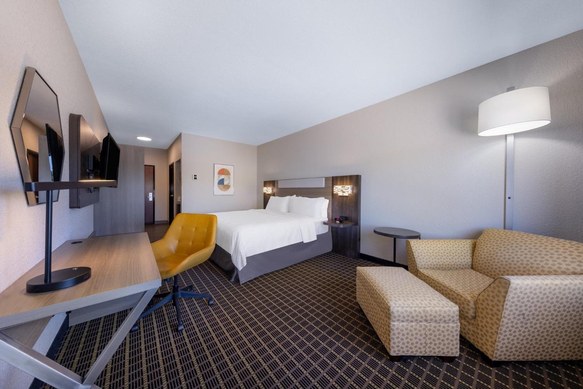 Holiday Inn Express & Suites Pittsburg By Ihg Екстериор снимка