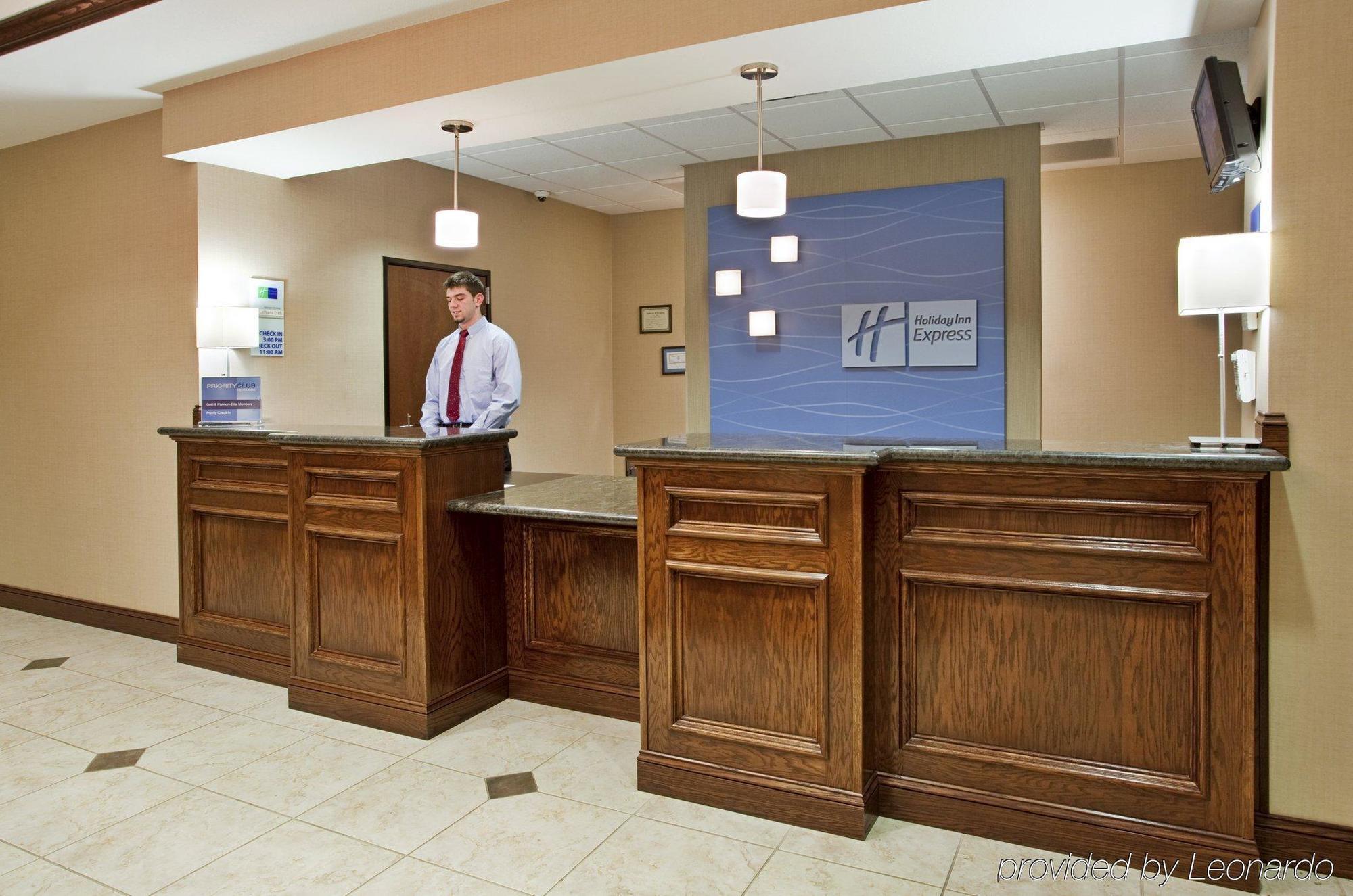 Holiday Inn Express & Suites Pittsburg By Ihg Екстериор снимка