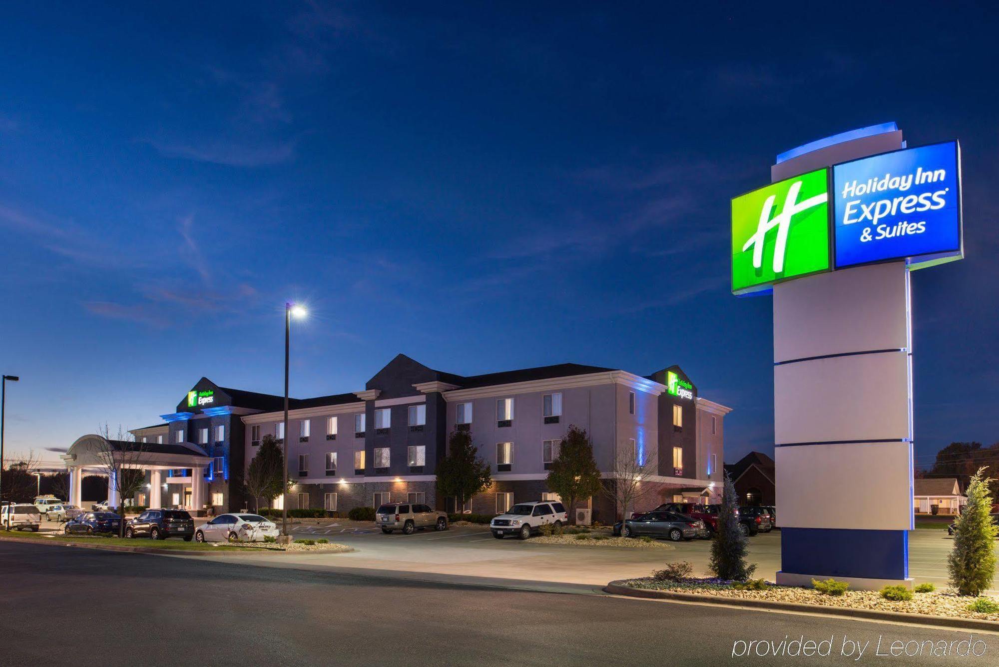 Holiday Inn Express & Suites Pittsburg By Ihg Екстериор снимка
