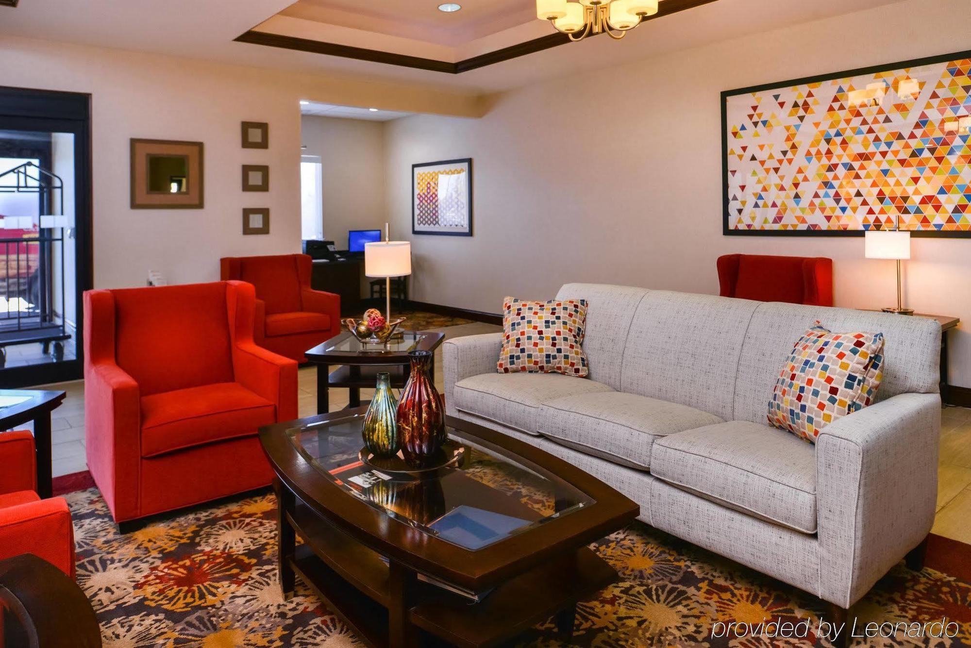 Holiday Inn Express & Suites Pittsburg By Ihg Екстериор снимка
