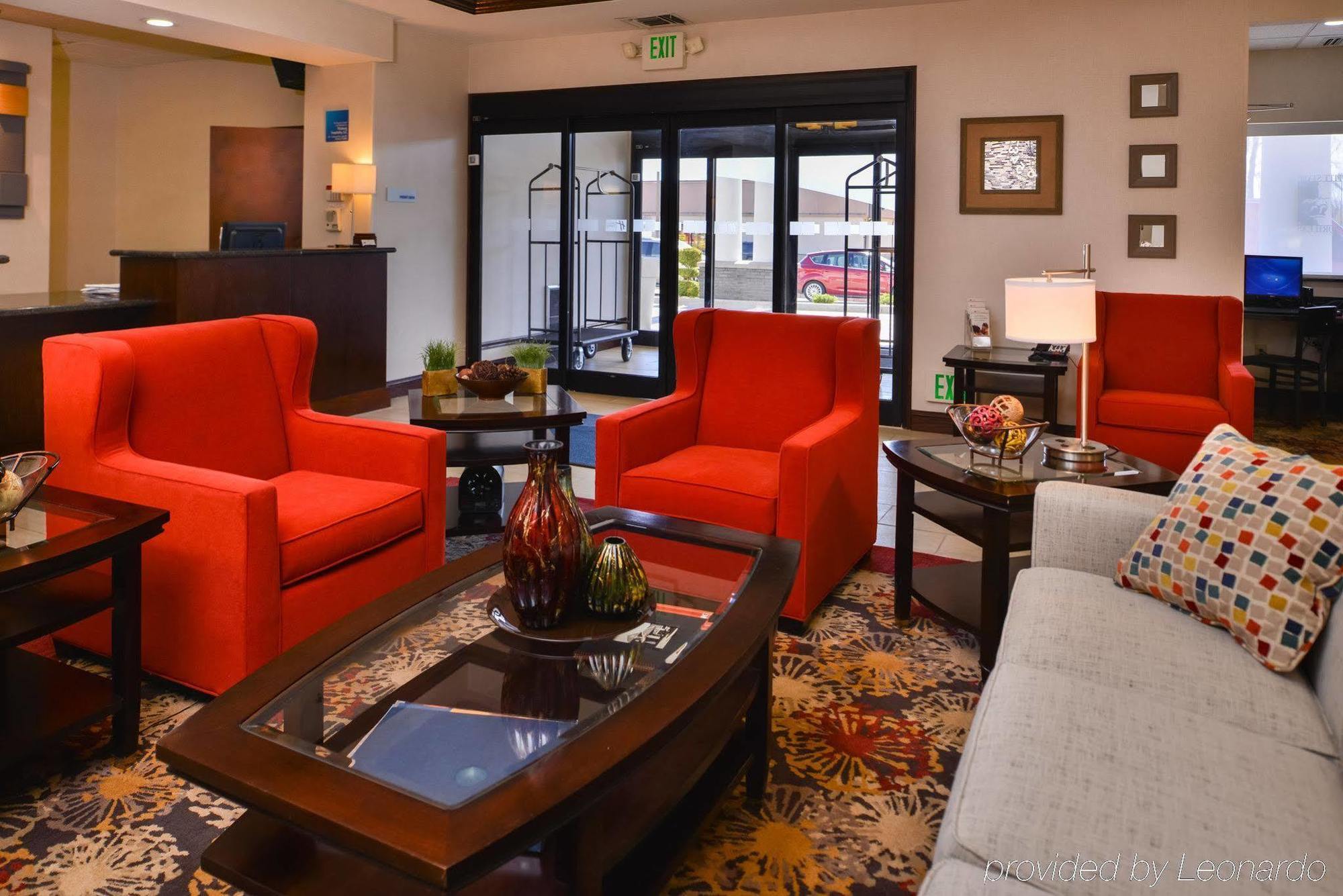 Holiday Inn Express & Suites Pittsburg By Ihg Екстериор снимка